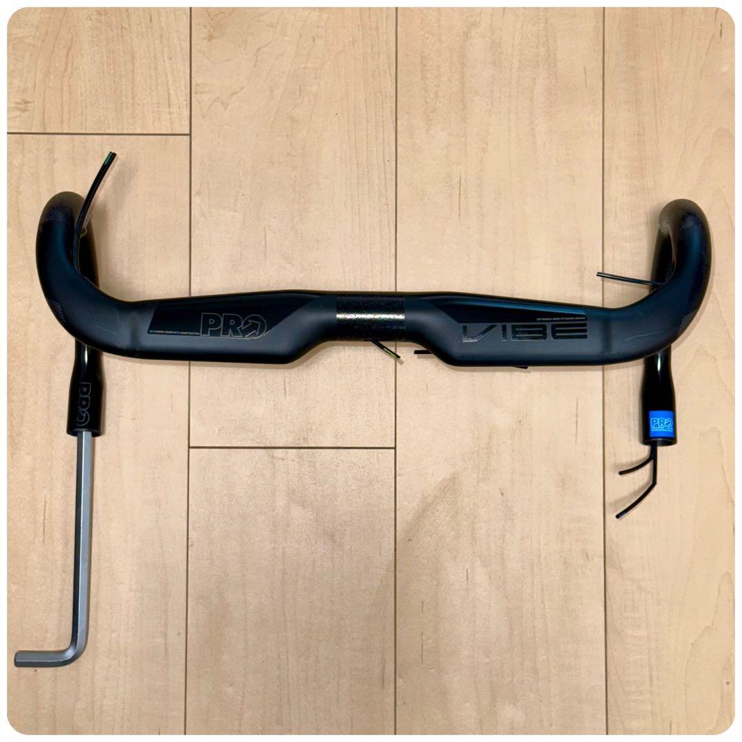 シマノPRO VIBEエアロカーボンハンドル 400mm Di2対応