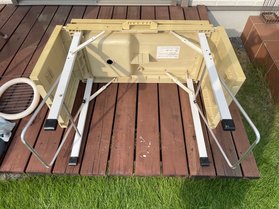 折りたたみ式キッチンテーブルシンク付き