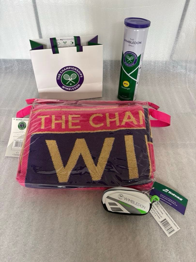 【新品】Wimbledon公式プレイヤーズタオル　 小銭入れ　ボール　紙袋セット