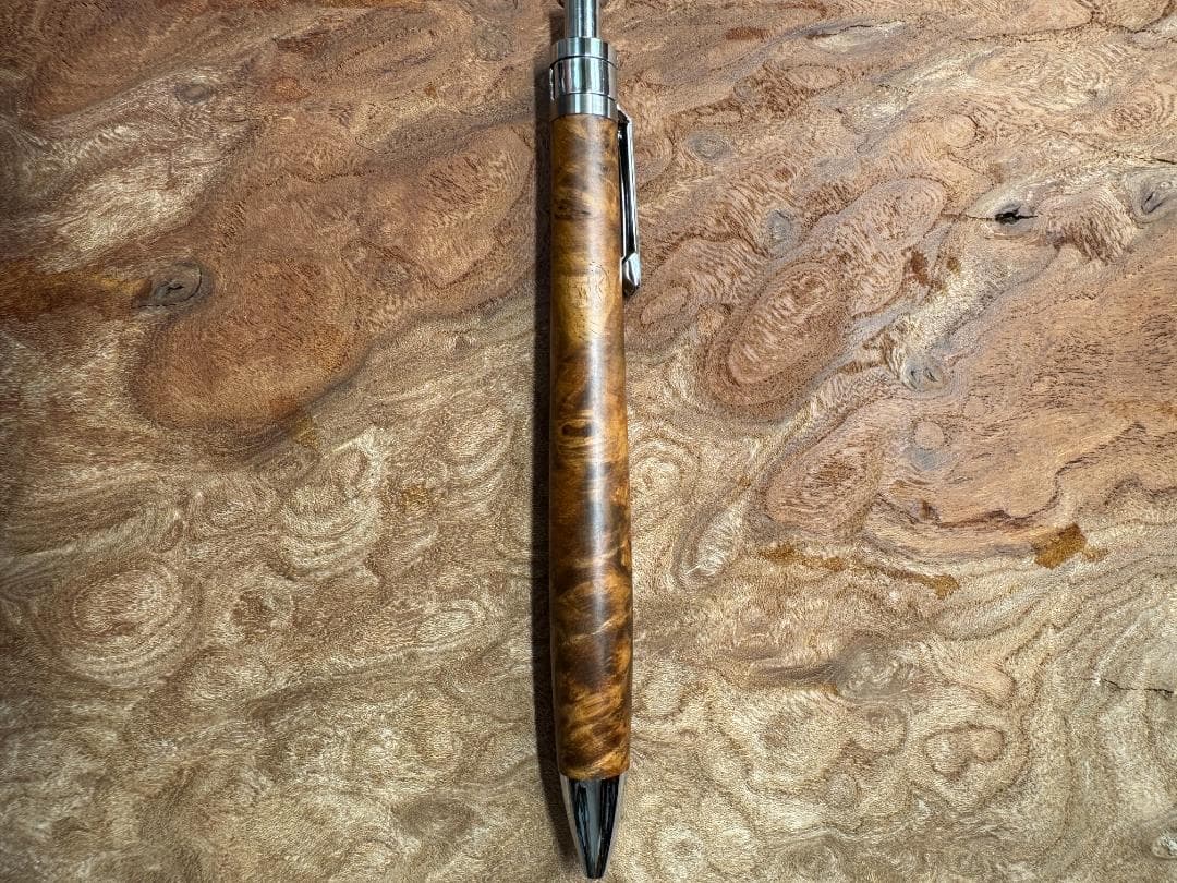 【工房楔　木軸ペン】クルミ こぶ杢