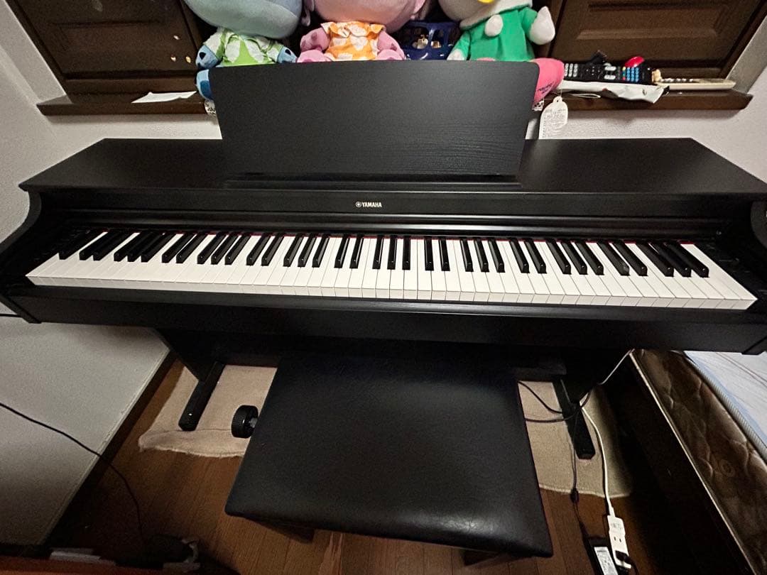 （ぷく様お取り引き中）YAMAHA 電子ピアノ　ブラック 椅子付き