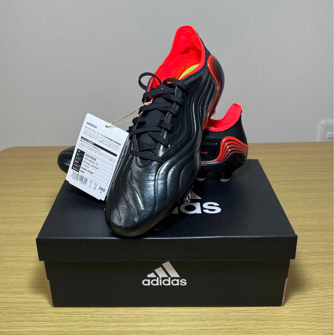 コパ センス.1 FG / 25.0cm / 天然芝用 / 新品未使用