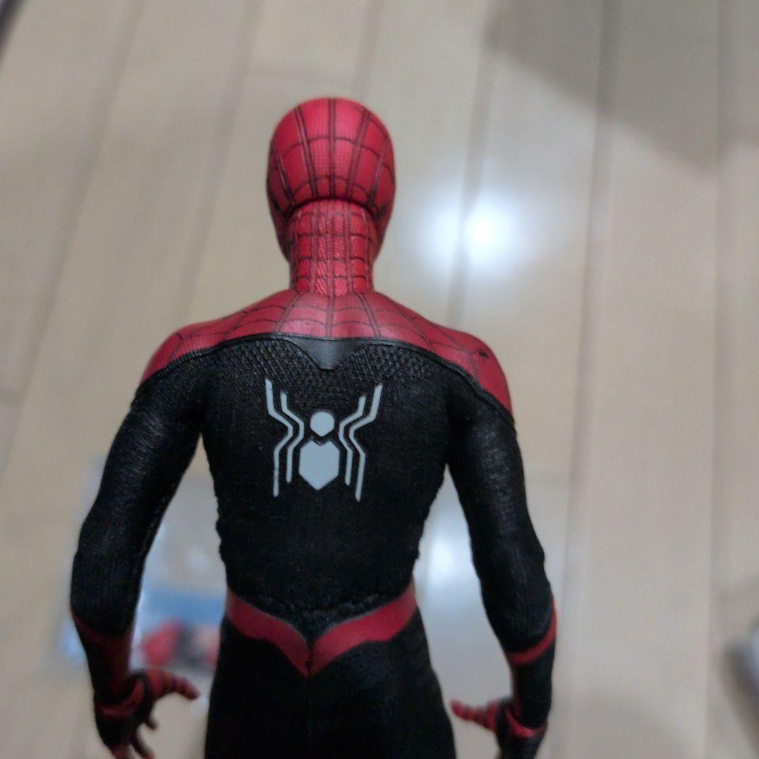 MEZCO　ONE:12　スパイダーマン　アップグレードスーツ