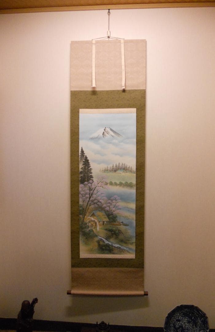 掛け軸 江河 春景山水図 絹本 希少 軸装 茶道具 掛軸 美品 です。