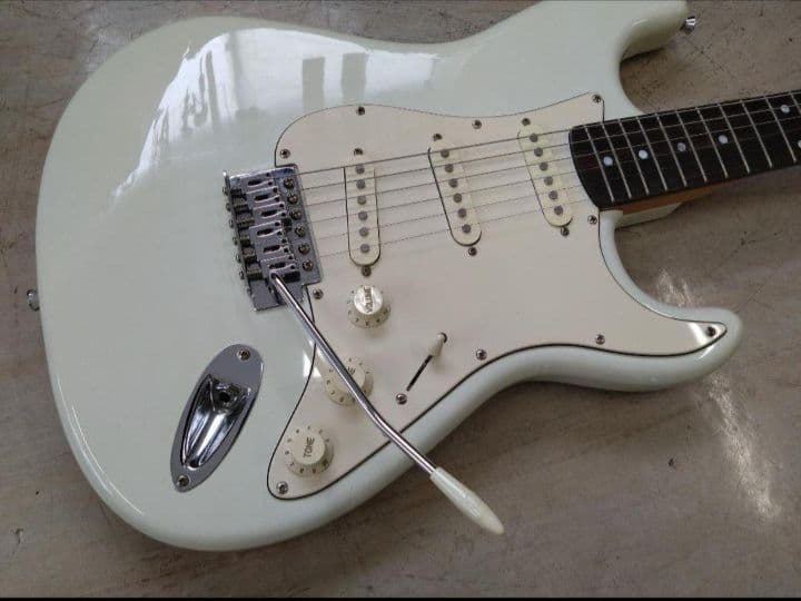 フォトジェニック　ストラトキャスター　美品