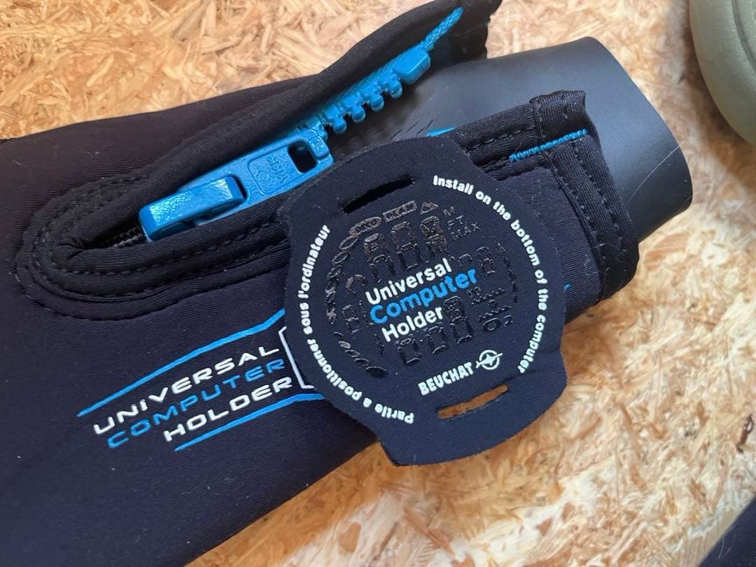 BEUCHAT ダイビング ウェットスーツ 7mm サイズS 破れあり