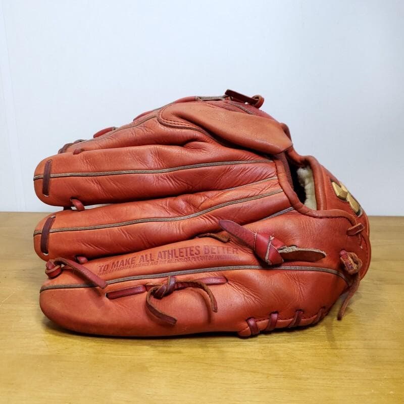 アンダーアーマー 澤村拓一モデル UA Pitcher 投手用 硬式グローブ
