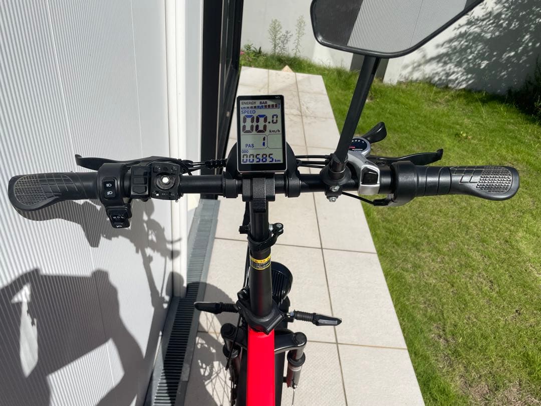 SUNPIE 電動アシスト自転車 折りたたみ式 電動自転車 走行少ない 黒/赤