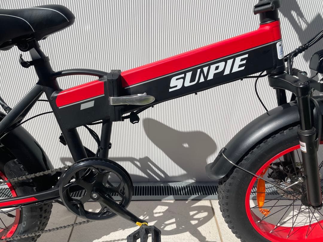 SUNPIE 電動アシスト自転車 折りたたみ式 電動自転車 走行少ない 黒/赤