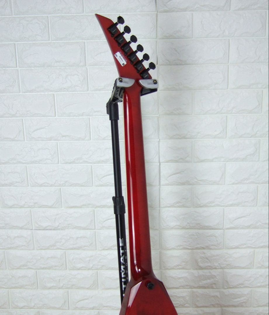 Jackson KING V KVXT CS チェリーサンバースト