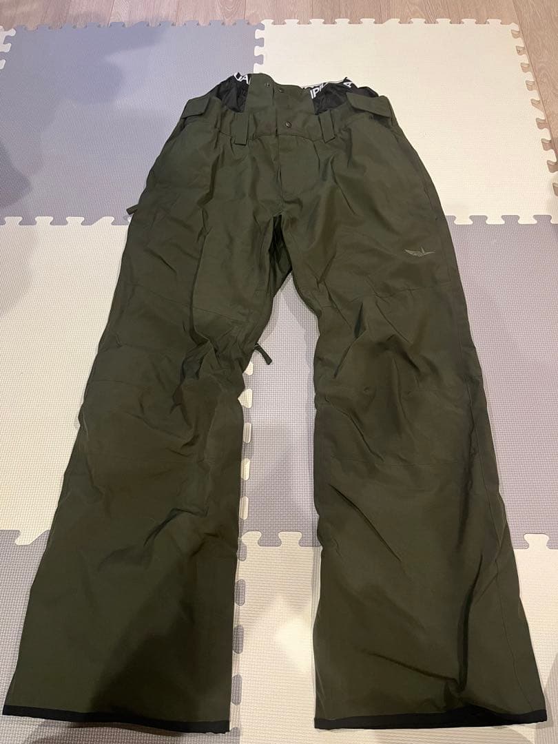 piu1uguale3 relaxスノーボード　ジャケット　パンツ　セットアップ