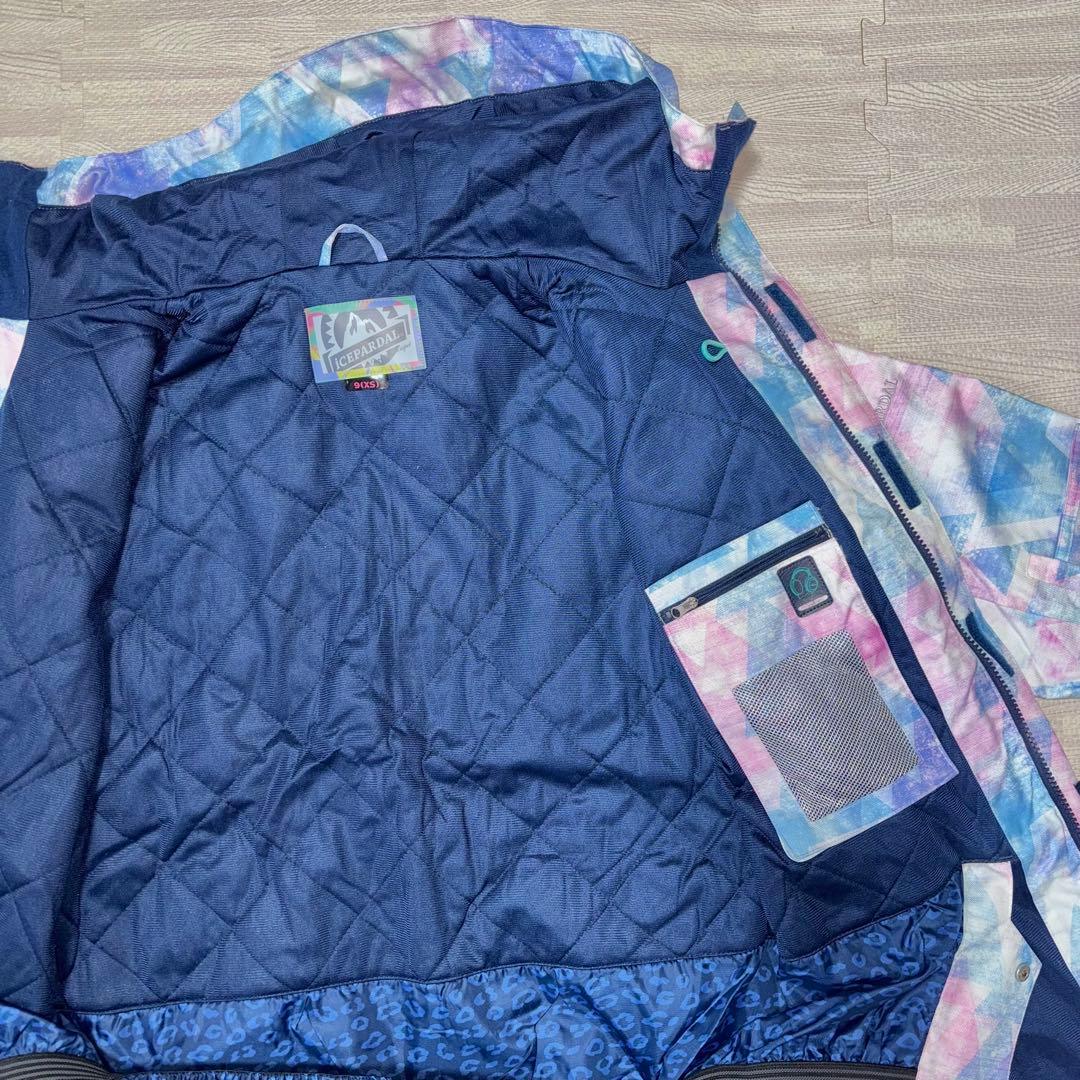 【着用2回・5点セット】スノボウェア上下・ゴーグル・グローブ・ニット帽付