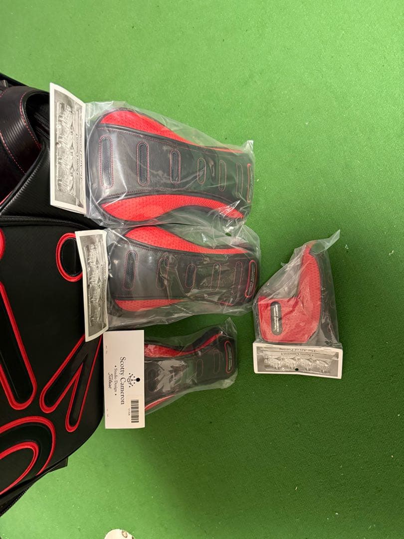 SCOTTY CAMERON キャディバッグ 黒/赤　限定品　お値下げしました‼️