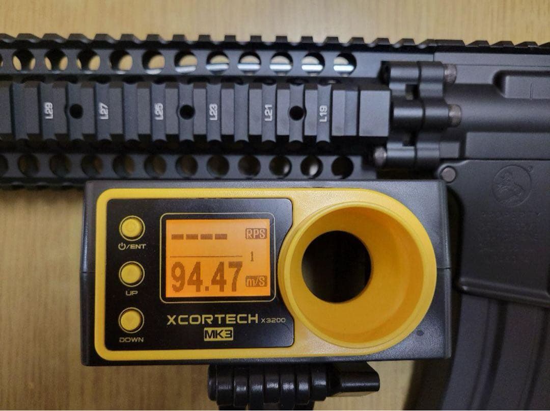 (極美品)東京マルイ次世代電動ガンレシーライフル