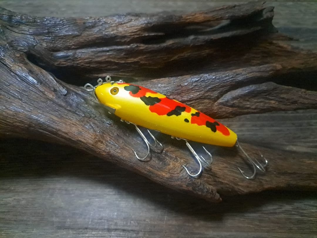 道楽　DOWLUCK 　ドウラク　ドライビングミノー　錦鯉　昭和三色