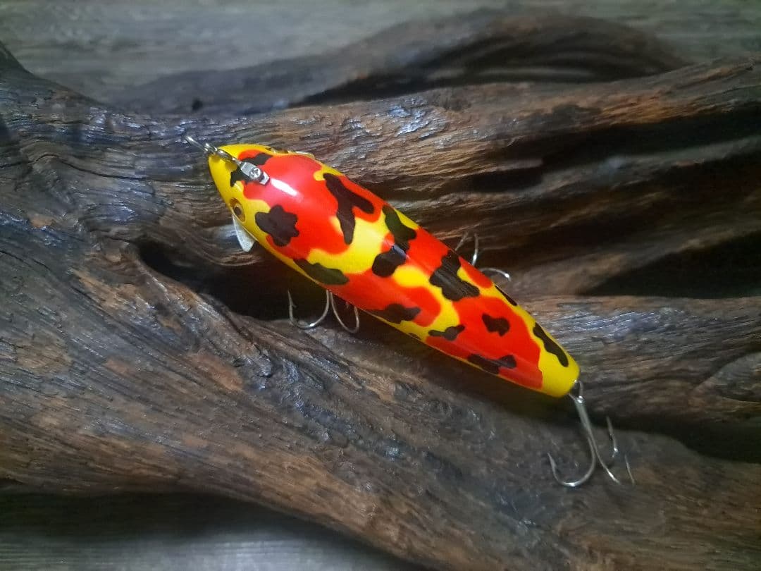 道楽　DOWLUCK 　ドウラク　ドライビングミノー　錦鯉　昭和三色