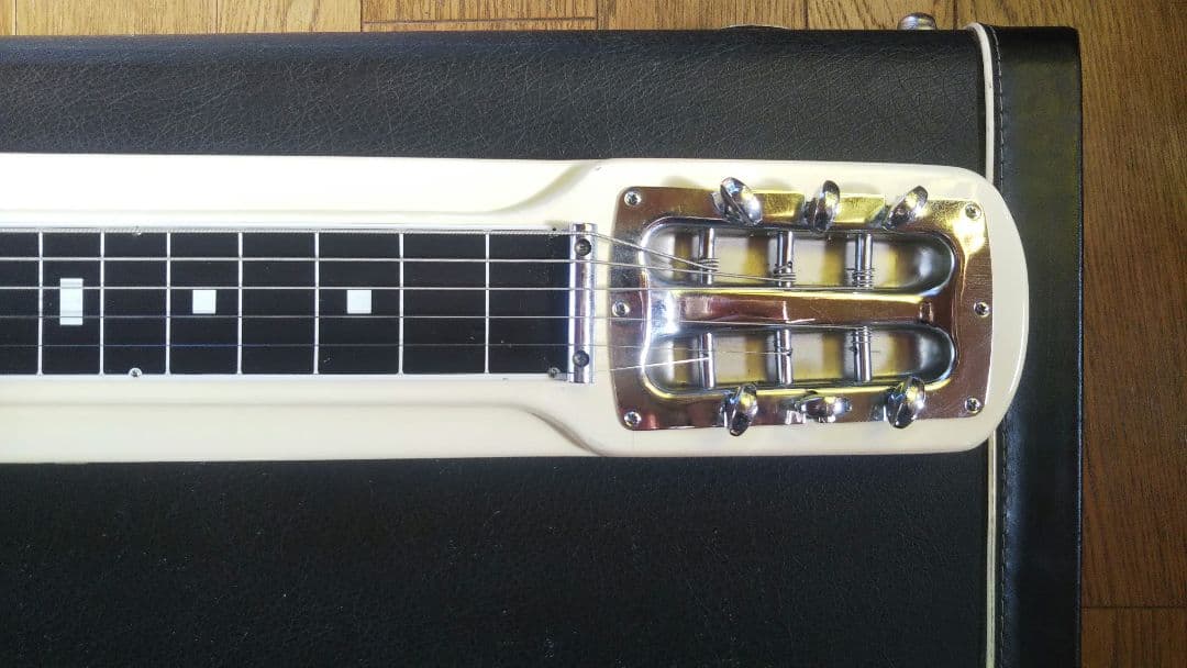 Guyatone　スティールギター　バー付き