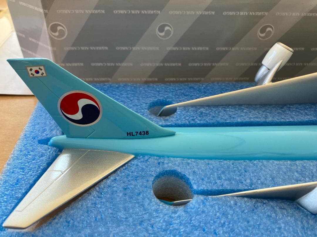 大韓航空　KOREAN AIRCARGO　B747-400ERF　貨物機模型　た