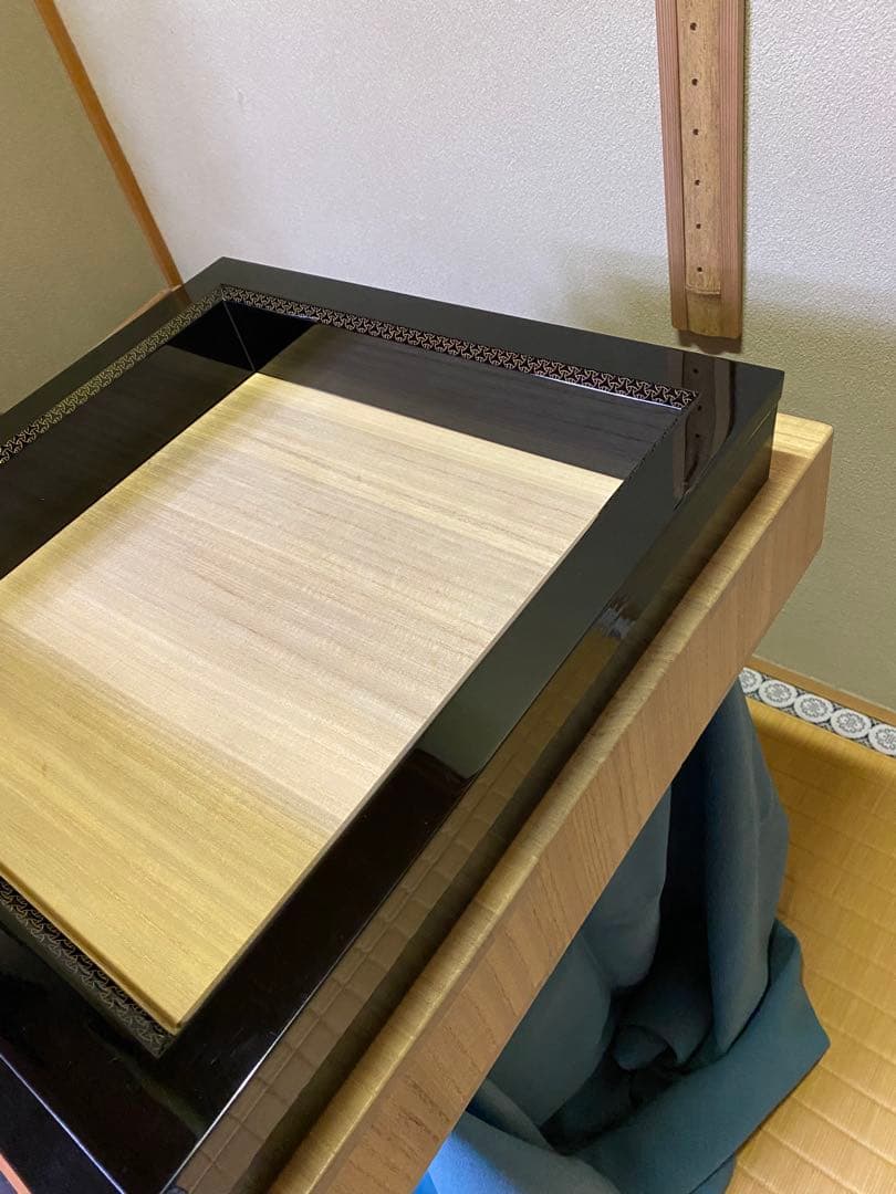 茶道具/炉縁 輪島塗 前志芸男作 面独楽継絵沈金 溜塗炉縁　共箱