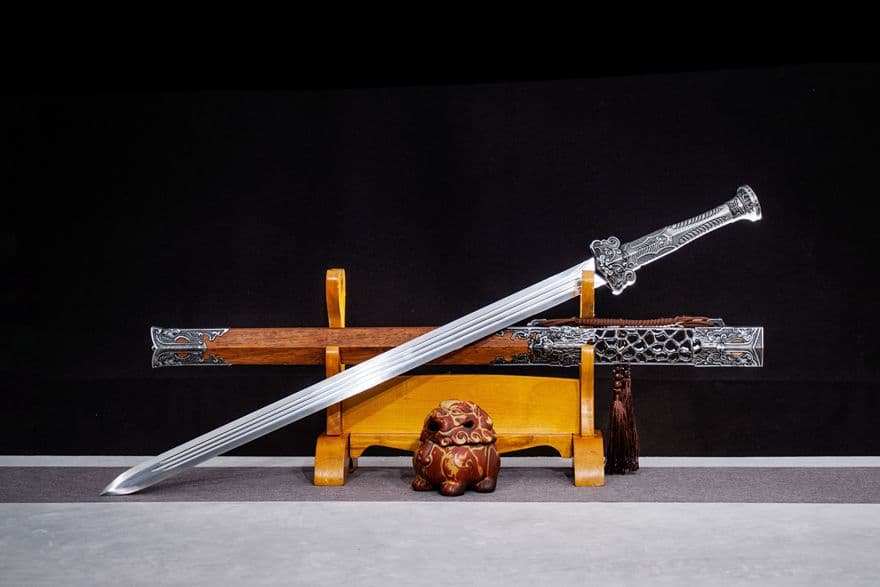 秦王-銀蛟 古兵器 刀装具 日本刀　模造刀 居合刀 武士道 鑑賞用 漢剣 美術刀