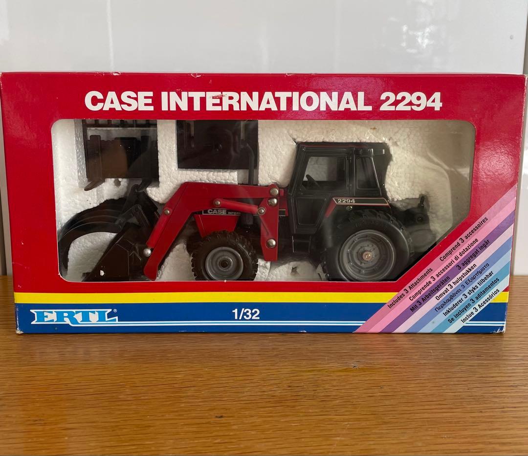 CASE INTERNATIONAL 2294 トラクター 1/32 ERTL
