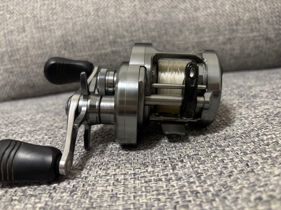 SHIMANO 19 カルカッタコンクエスト DC200