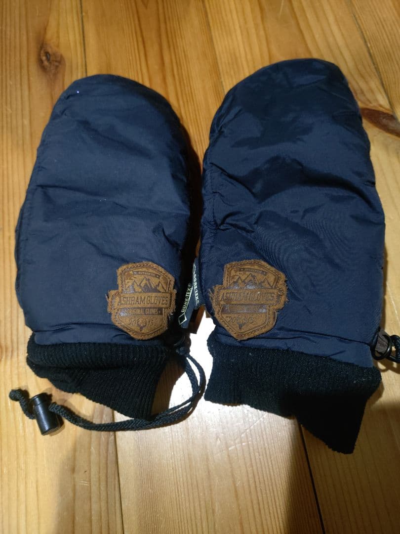希少 ASHRAM 革製 ゴアテックスグローブ