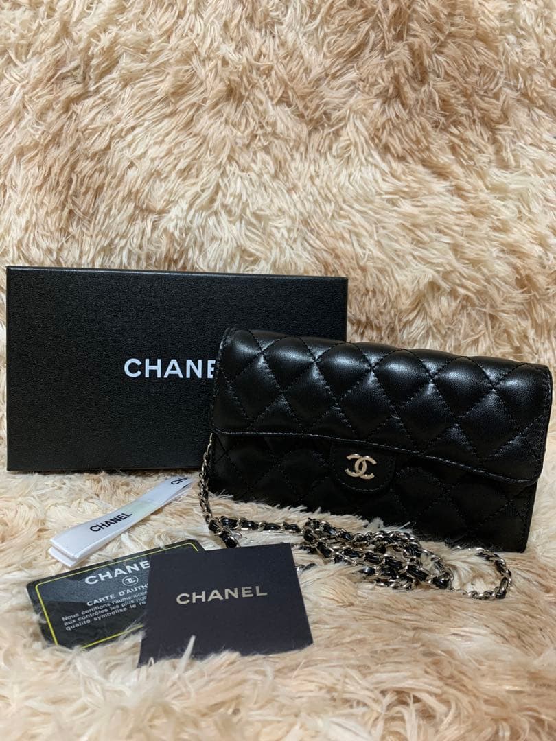 非売品ノベルティCHANELチェーンウォレット