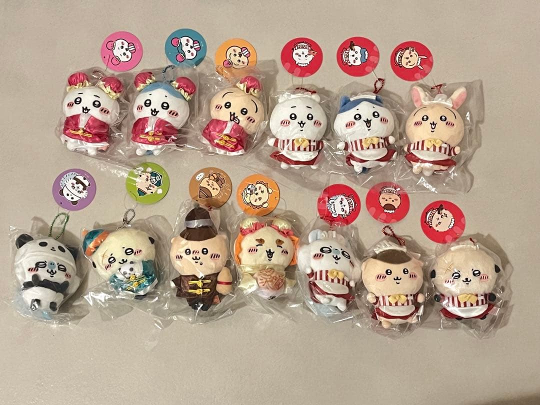 ちいかわ　レストラン　飯店　マスコット　13体セット　うさぎ　ハチワレ　ラッコ