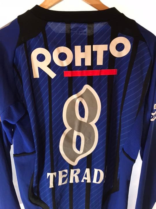 正規品UMBRO ガンバ大阪「8」寺田紳一 長袖 SS-Sサイン入りユニフォーム