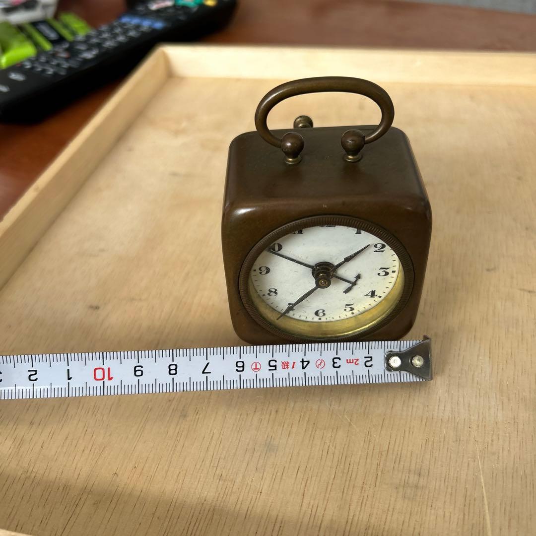 ドイツ製のヴィンテージ小型機械式目覚まし時計マウテ (Mauthe) 稼働