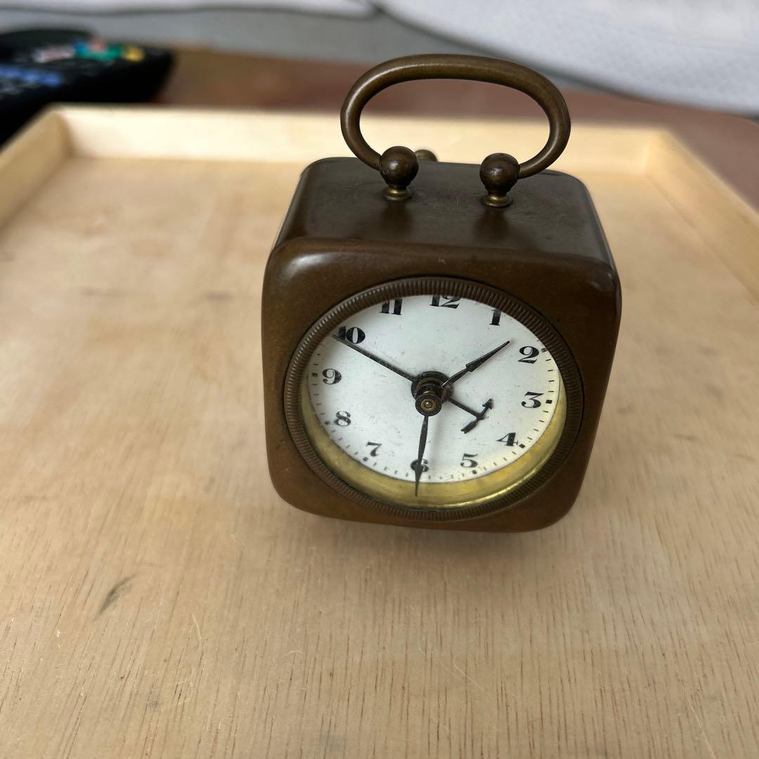 ドイツ製のヴィンテージ小型機械式目覚まし時計マウテ (Mauthe) 稼働