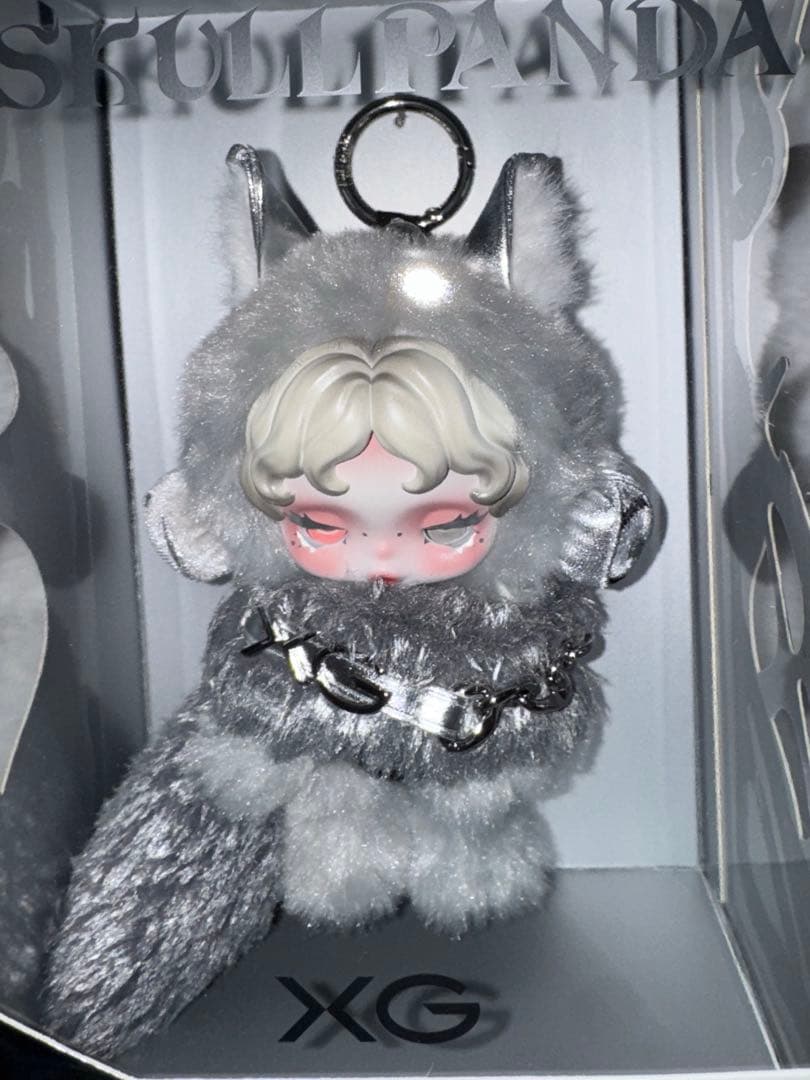 POP MART SKULLPANDA × XG 限定コラボ ペンダント 公式