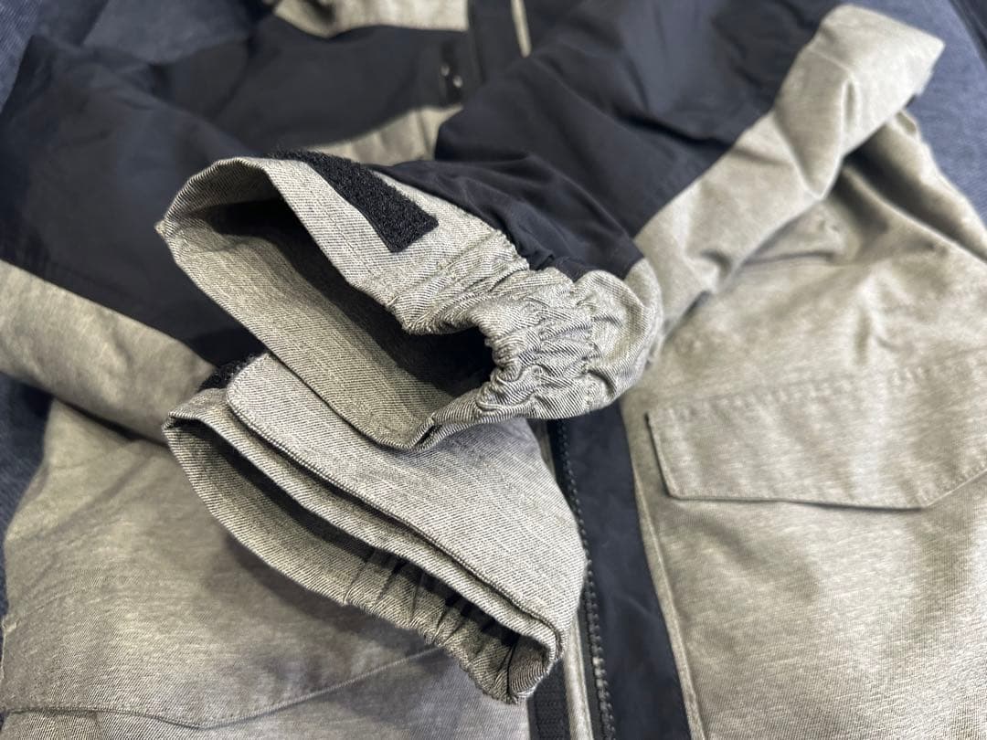 BURTON スノーボードウェア上下 キッズSサイズ130