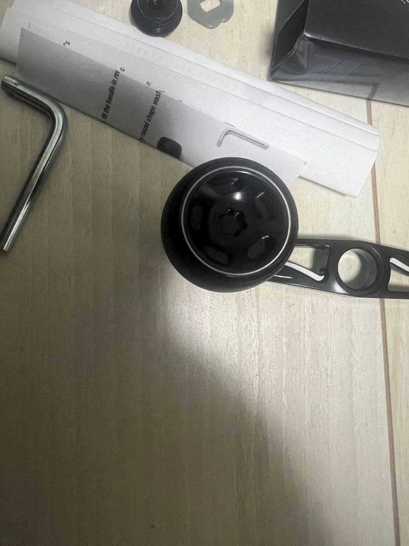 バリアル100 ブラック　ダイワABU左巻きナット付き