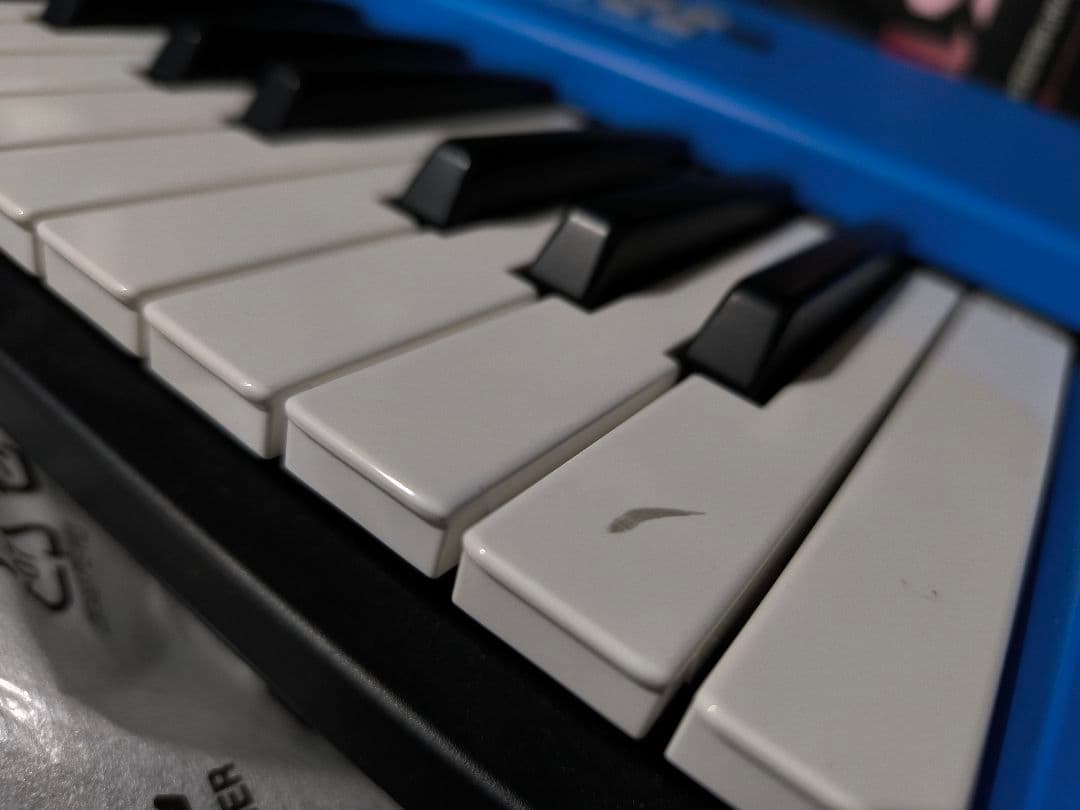 Yamaha MX61 シンセサイザー 青