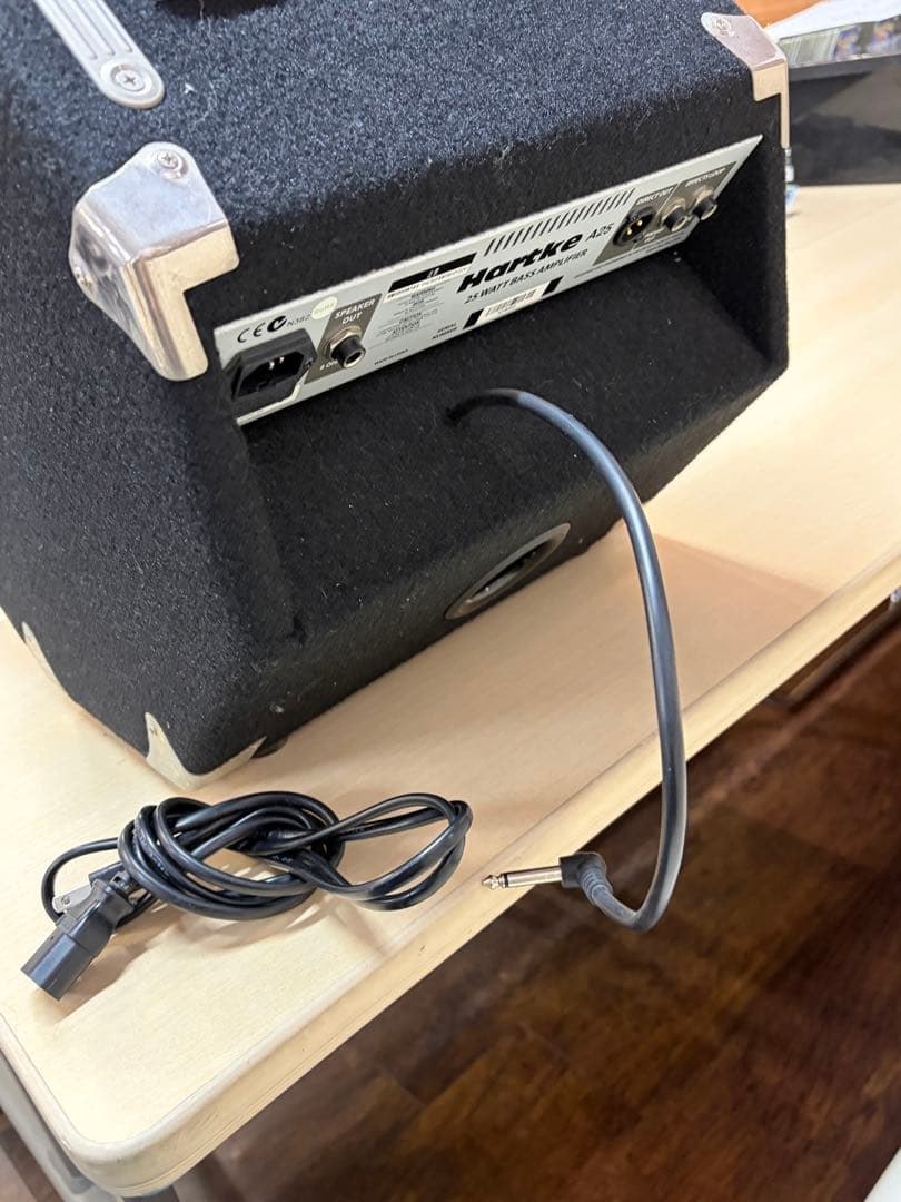 Hartke A25 ベース用アンプ 25W ハートキー