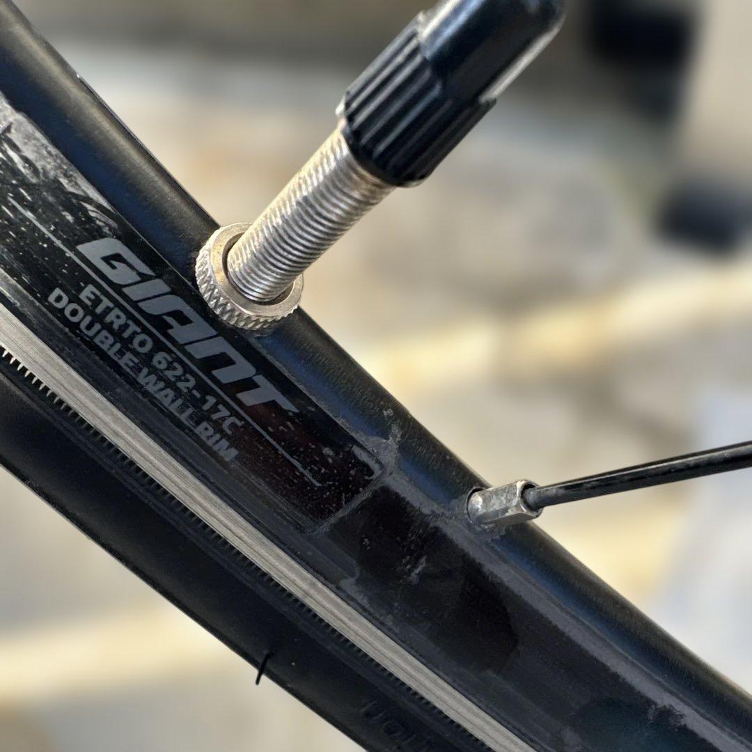 美品　Giant Escape R 2025 ホイール　前後セット