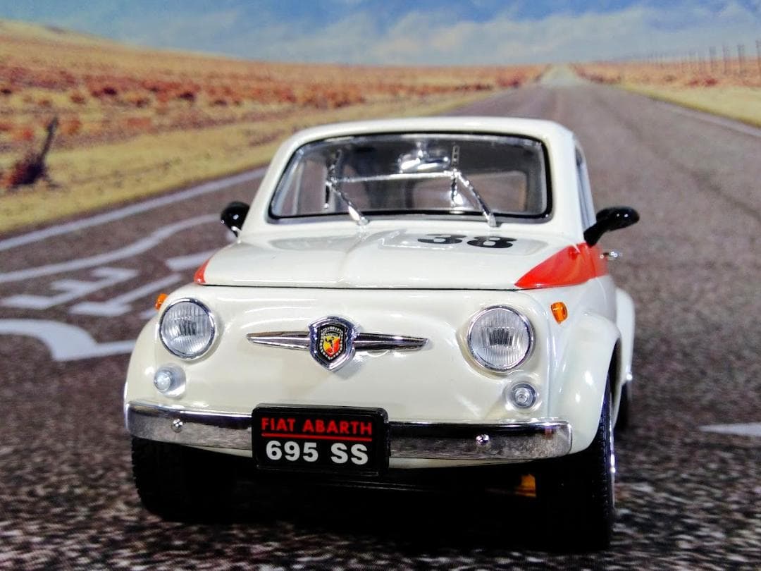 1/18 ロードシグネチャー 1963 フィアット アバルト 695SS