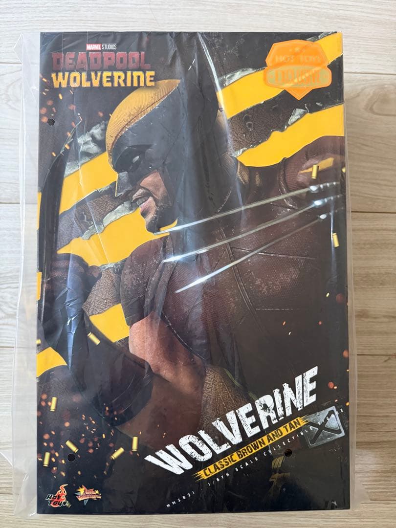 ホットトイズ MMS831 ウルヴァリン（ブラウンスーツ）限定版