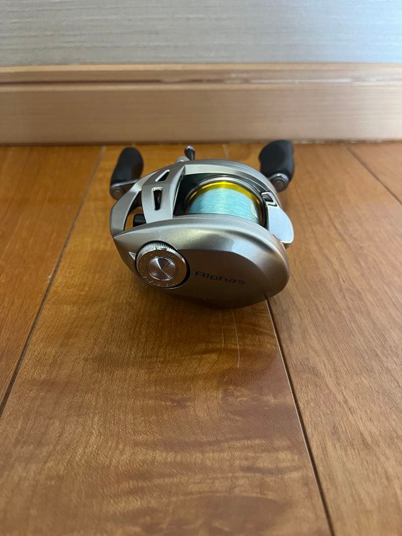 美品 Daiwa ベイトリール alphas 150H ダイワ ケース付き