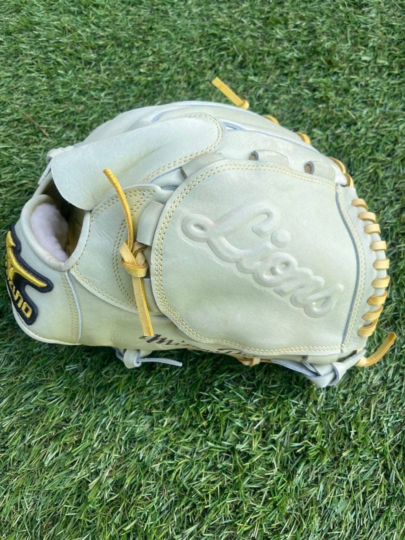 ミズノプロ　投手用グローブ　軟式野球