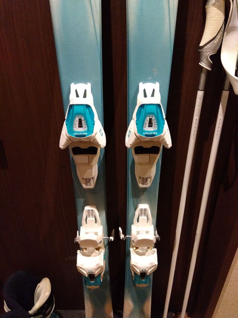 超美品【ハイエンド】SALOMON レディース スキーセット メンテ・WAX済✔