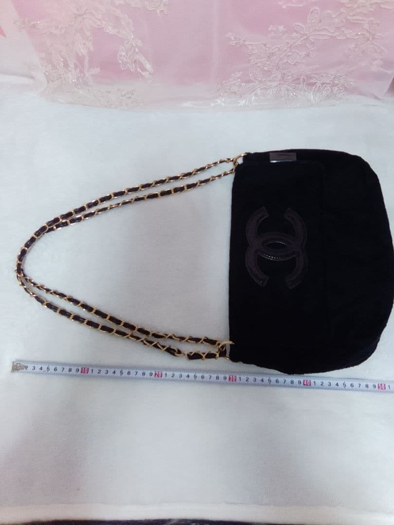 CHANEL ノベルティブラックショルダーバッグ ブラックロゴ付き
