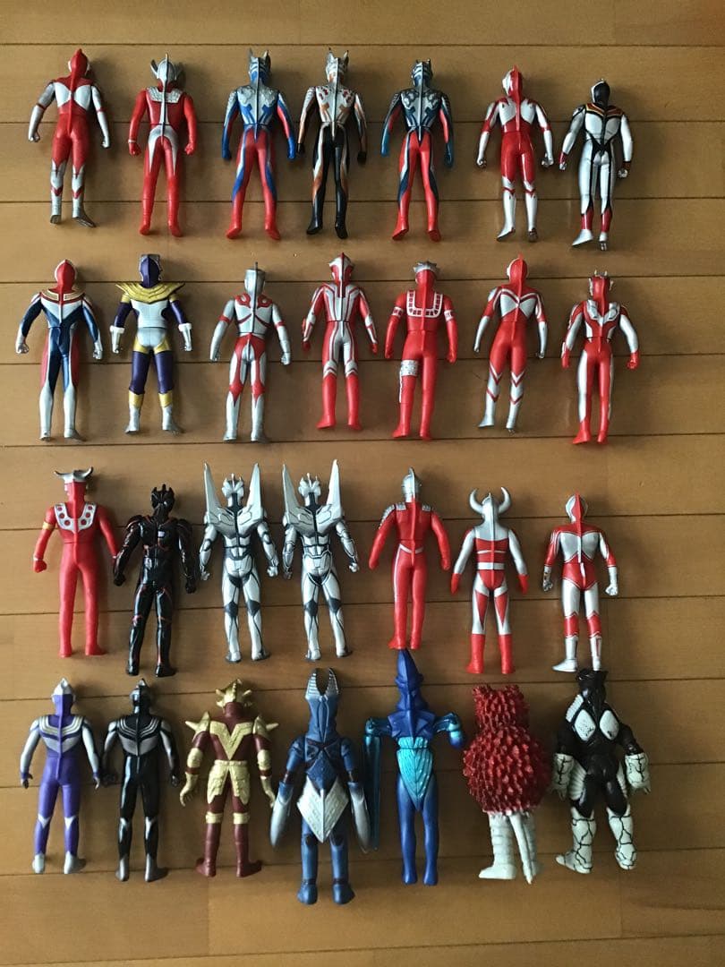 バンダイ　BANDAI　ウルトラマン　怪獣　28体