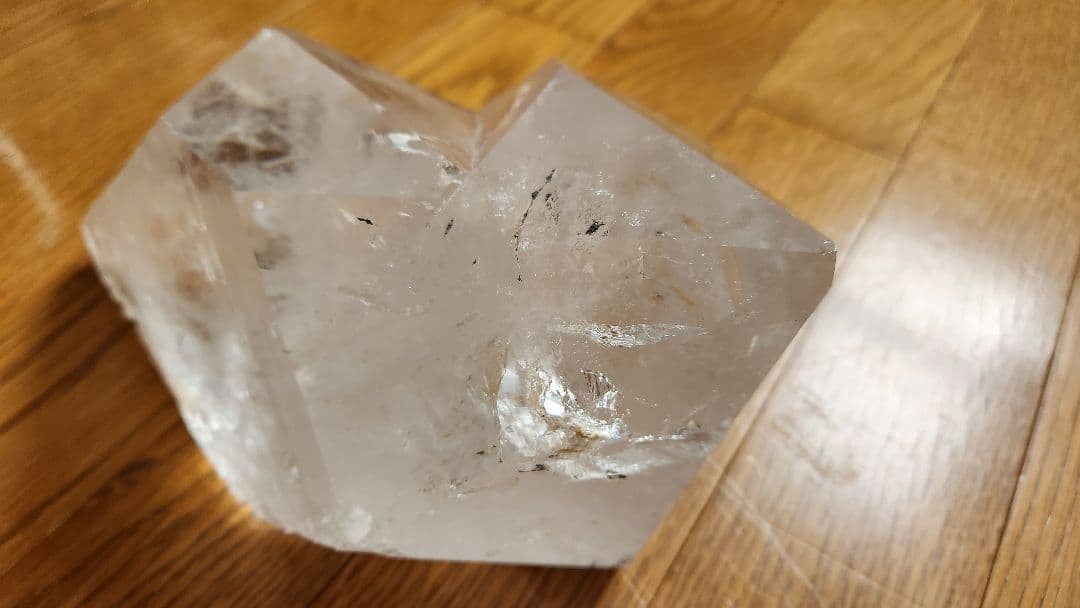 最終値下✨水晶　六角柱　イシスクリスタル　4.13キロ