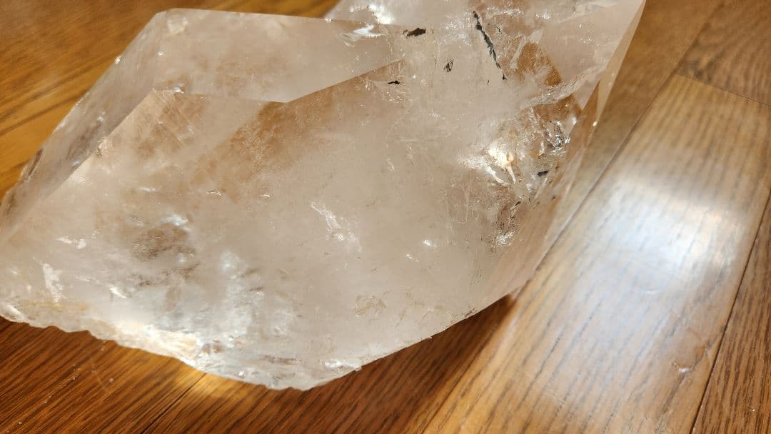 最終値下✨水晶　六角柱　イシスクリスタル　4.13キロ