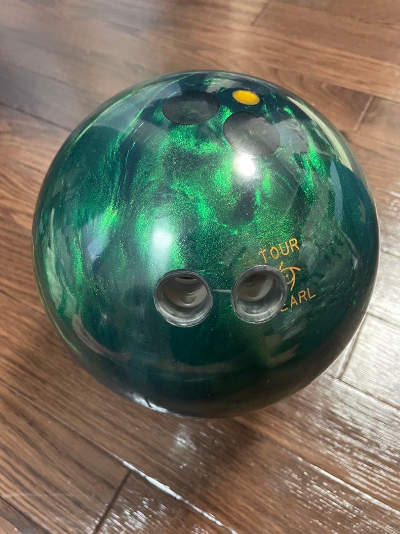 ボウリングボール IQ エメラルド