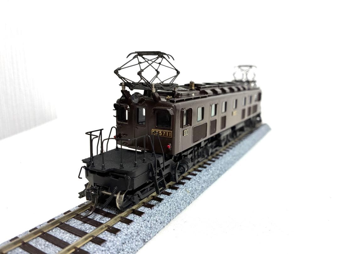 HOゲージ　EF57 電気機関車