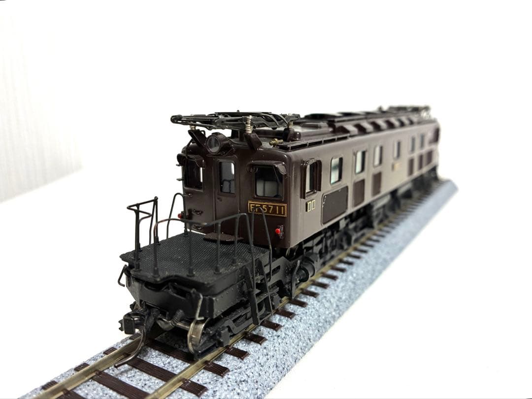 HOゲージ　EF57 電気機関車